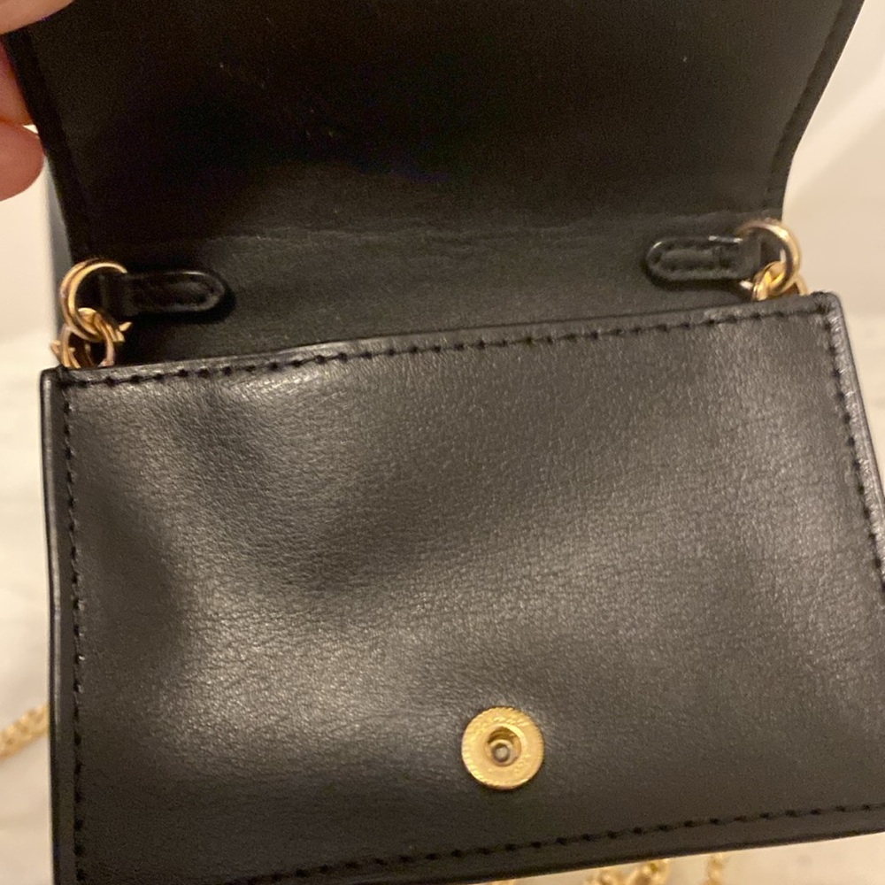 692 Coach mini wallet on cb chain NWOT - Picture 6 of 7